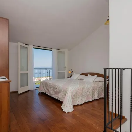 Puharici Ferienhaus Makarska